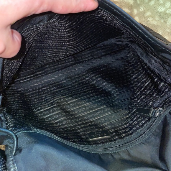 PRADA - Picture 7 of 7